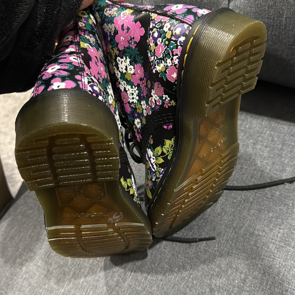 New Dr Martens Pascal Floral Boots Lace Up Size 5 Black Multicolor - Picture 6 of 11